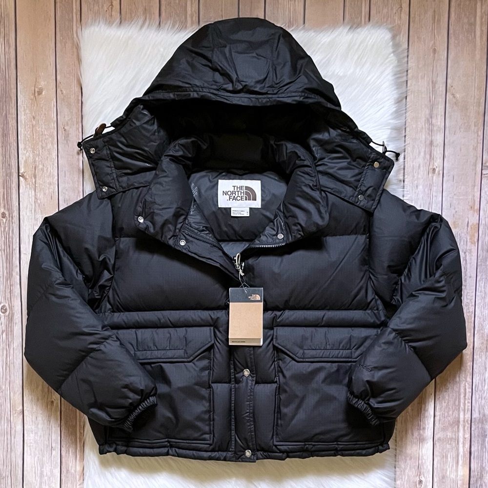 The North Face Women’s 71 Sierra Down Short Black Jacket
